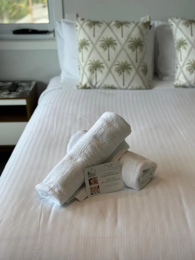 Saltwater Villas - Pet Friendly Accommodation Mooloolaba