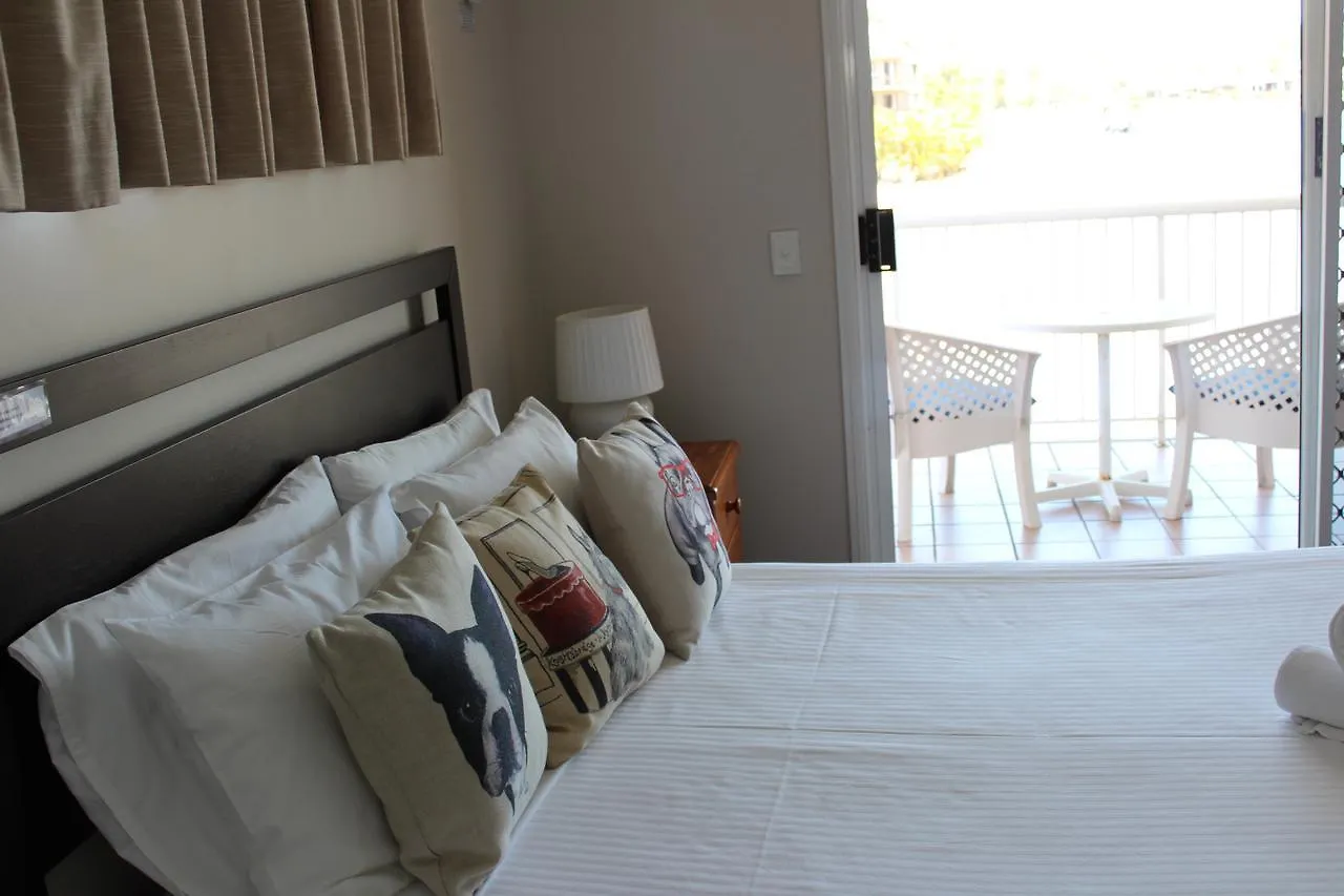 Saltwater Villas - Pet Friendly Accommodation Mooloolaba