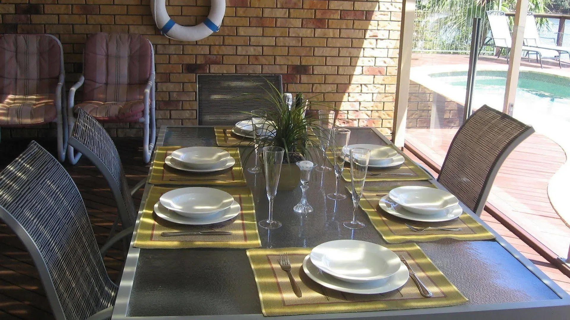 Saltwater Villas - Pet Friendly Accommodation Mooloolaba