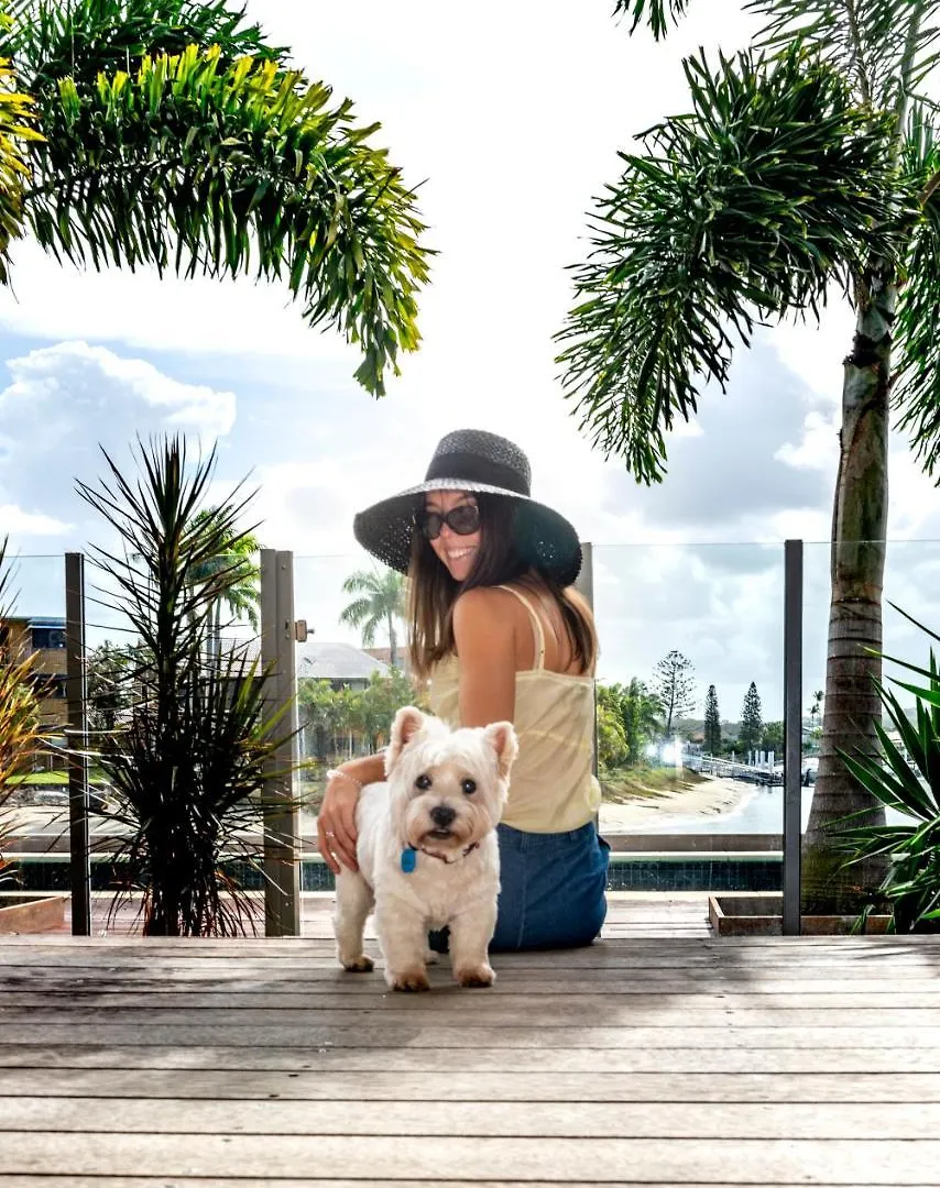 Resort Saltwater Villas - Pet Friendly Accommodation Mooloolaba