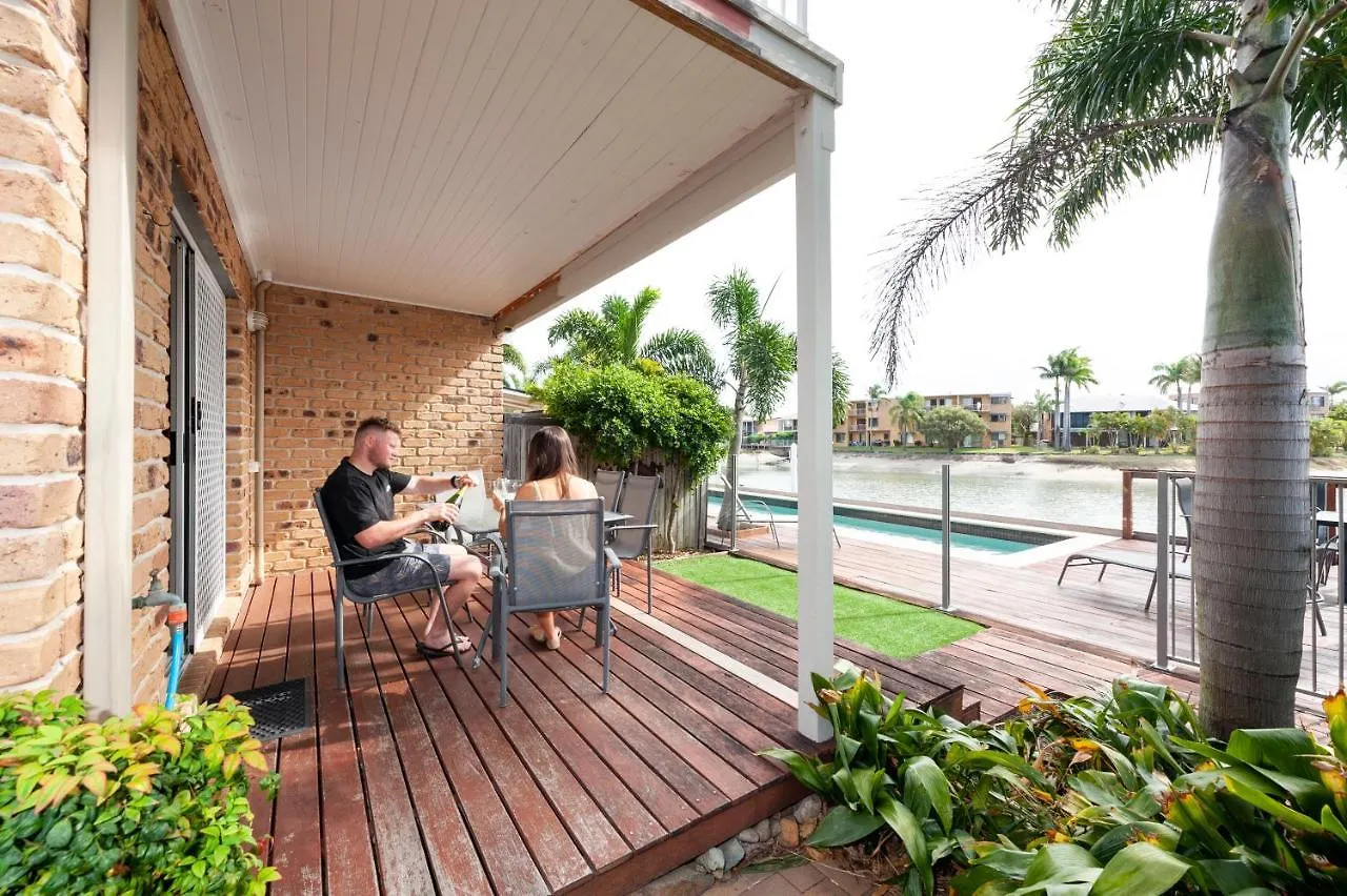Saltwater Villas - Pet Friendly Accommodation Mooloolaba