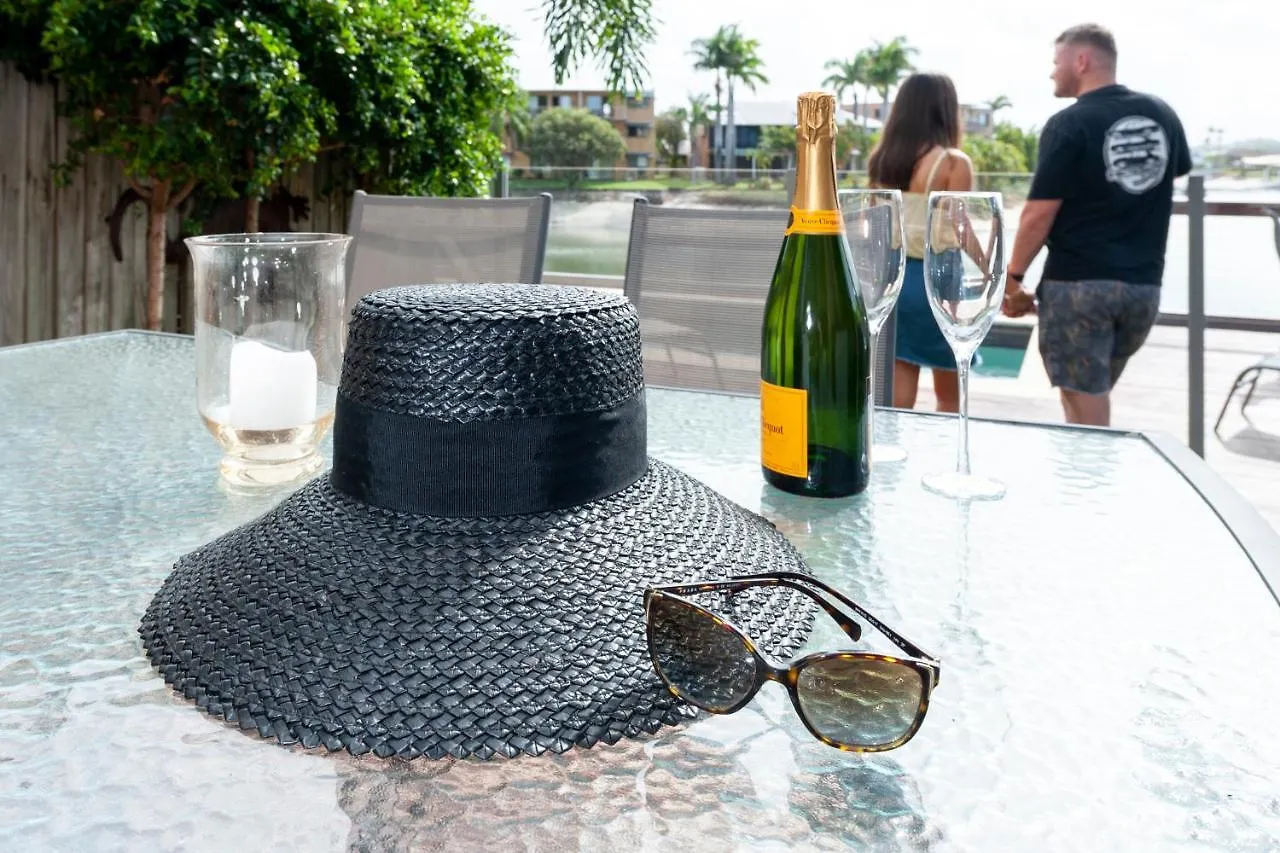 **** Resort Saltwater Villas - Pet Friendly Accommodation Mooloolaba Australië