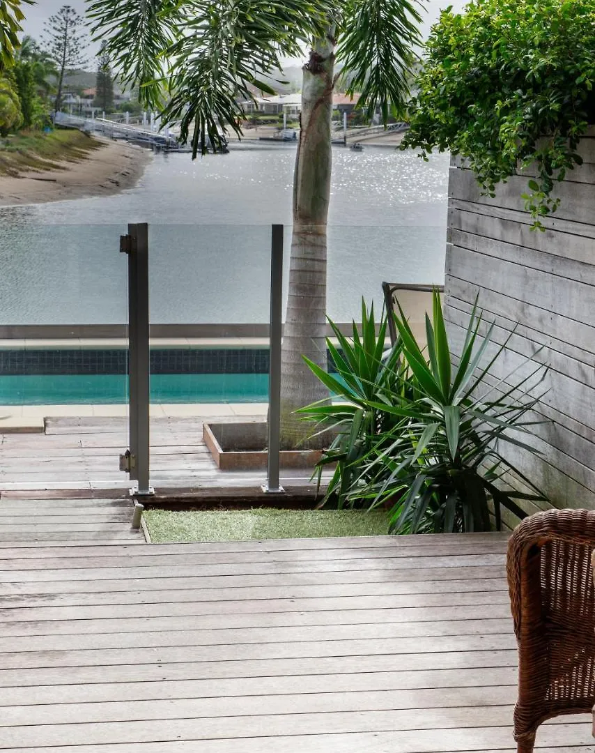 Saltwater Villas - Pet Friendly Accommodation Mooloolaba 4*,