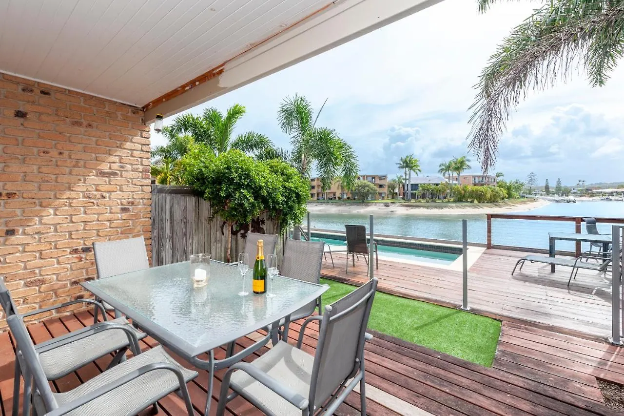 Saltwater Villas - Pet Friendly Accommodation Mooloolaba Resort