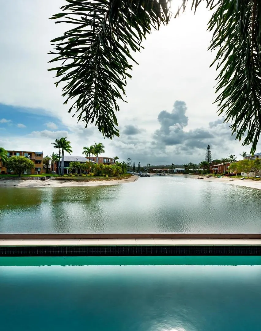 Saltwater Villas - Pet Friendly Accommodation Mooloolaba 4*,  Australië